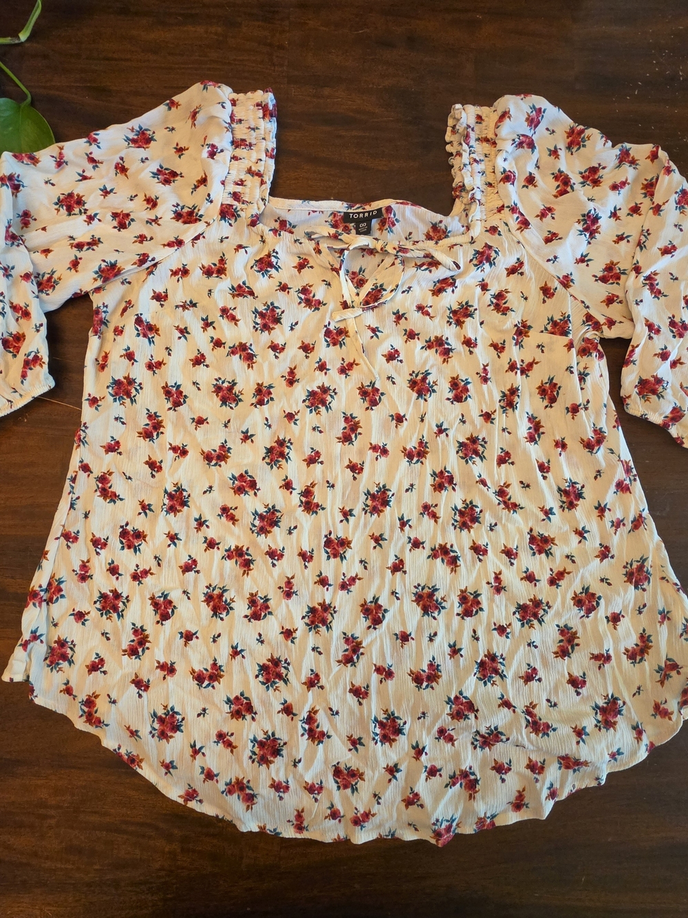Torrid Cream Red Floral Square Neck Peasant Blouse Boho Top Size 00 (M/L 10)